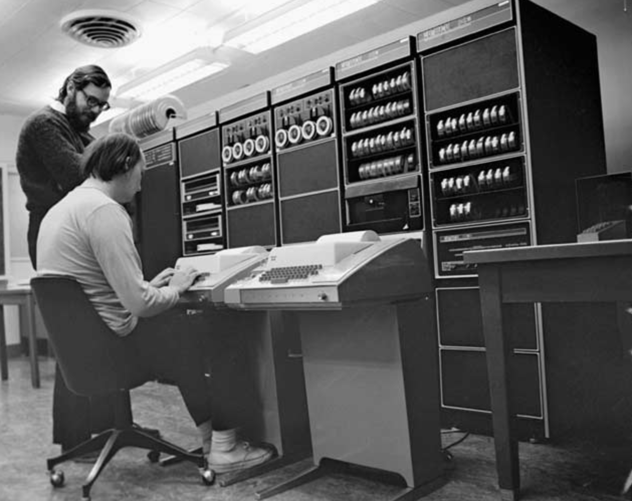 Day31-35/res/ken-and-dennis-pdp-11.png