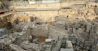 “圣杯”出现？　主前586年耶路撒冷被烧毁的遗迹，藏有保护地球的关键钥匙